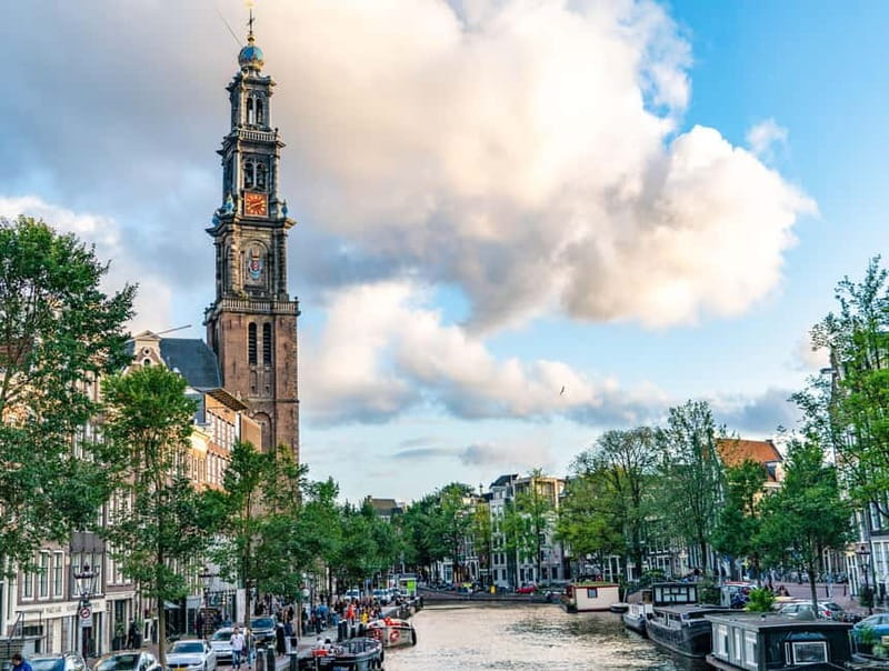 Amsterdam: Canal Cruise from Anne Frank Museum - Passing the Anne Frank House from the water