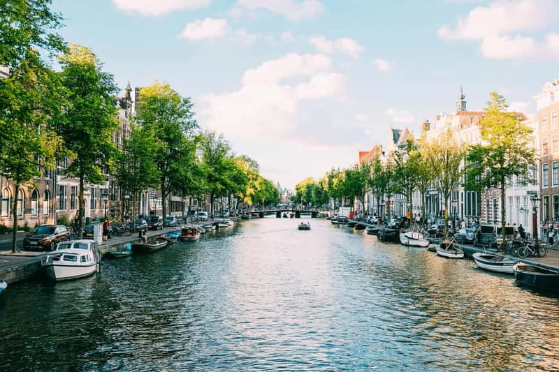 Amsterdam: Canal Cruise from Anne Frank Museum - What the $18 price really buys