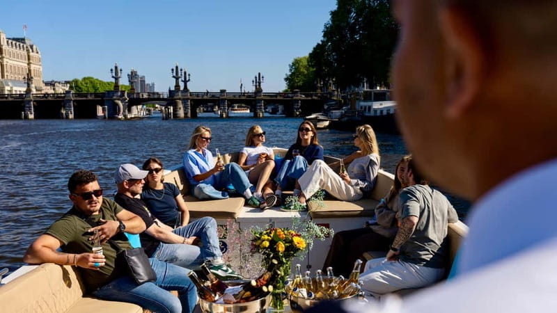 Amsterdam: Canal Cruise in Open Boat with Drink Option - Why Amsterdam’s canals are worth an hour
