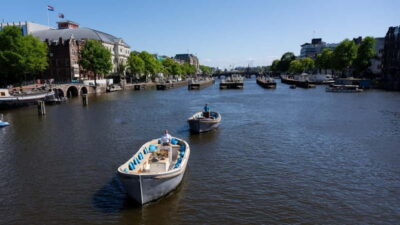 Canal Cruise in Open Boat with Drink Option