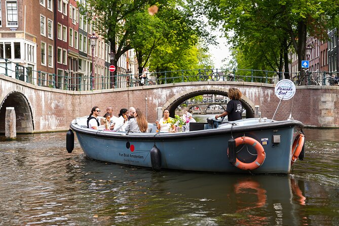 Amsterdam Canal Cruise with Dutch Pancakes and Drinks - Leaving Leidsekade at 10:30 am