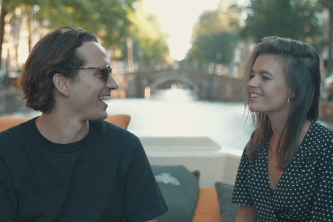 Amsterdam Canal Cruise with German Guide and unlimited drinks - Jewish Amsterdam from the canals