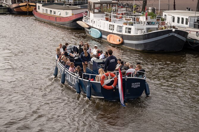 Amsterdam Canal Cruise with Live guide & Two drinks - Central St. - Two drinks and an onboard restroom