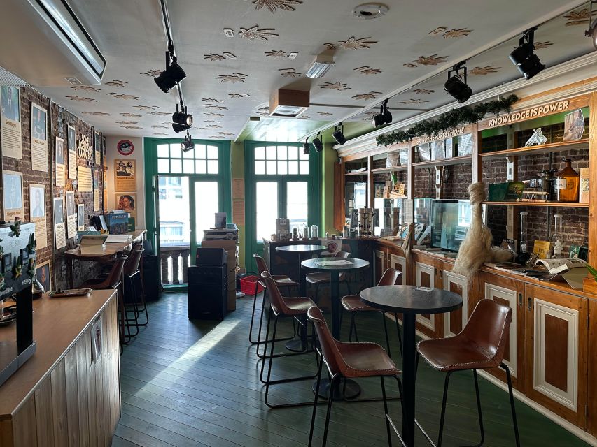 Amsterdam: Cannabis Museum Entry Ticket - The staff, audio guide, and pace