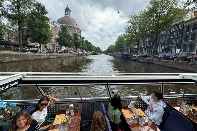 Amsterdam Cheese and Wine Canal Cruise - Why Prinsengracht feels more modest