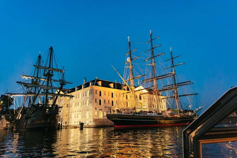 Amsterdam: Cheese & Wine Cruise Tasting Experience - Passing the Anne Frank House