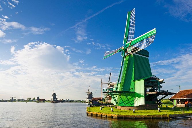 Amsterdam countryside tour by car - What the Guide Adds to the Drive