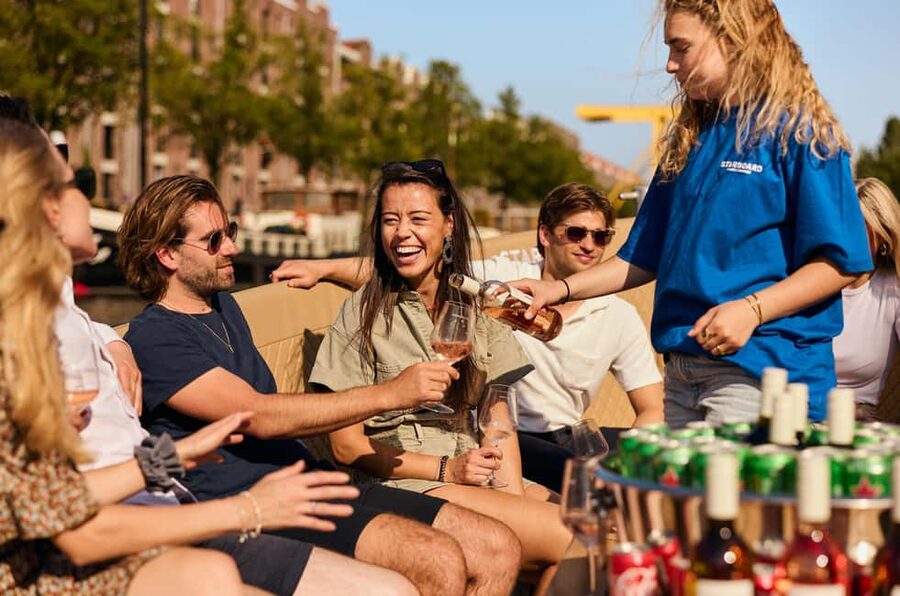 Amsterdam: Cozy Evening Canal Cruise With Open Bar Option - The Red Light District and Sea Palace