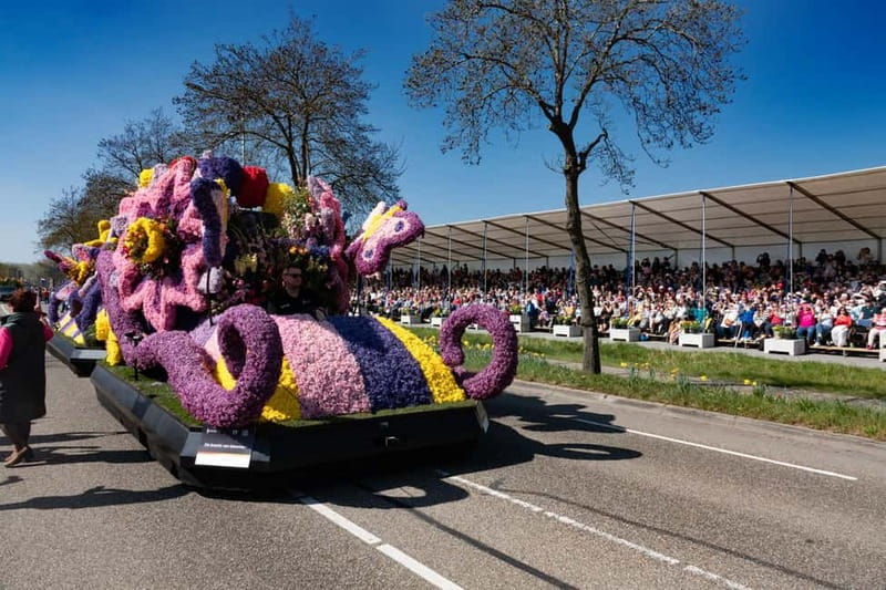 Amsterdam: Day Trip to Flower Parade & Keukenhof on April 18 - Watching the parade from your reserved grandstand seat