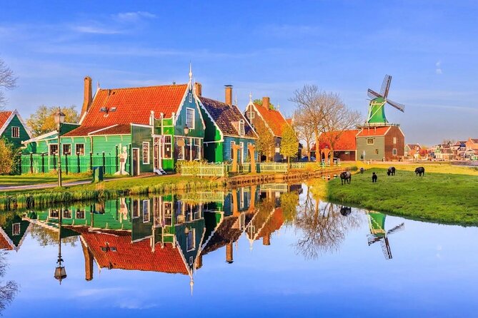 Amsterdam: Day Trip to Keukenhof & Zaanse Schans Windmills - A self-guided tour, not a guided tour