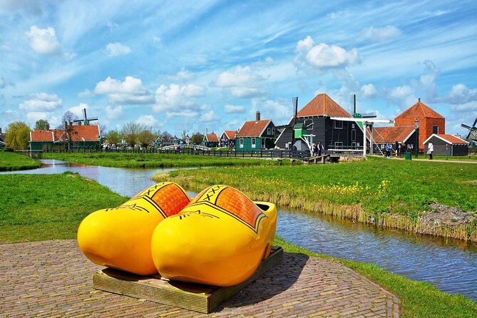 Amsterdam: Day Trip to Keukenhof & Zaanse Schans Windmills - Zaanse Schans gives you the classic windmill morning