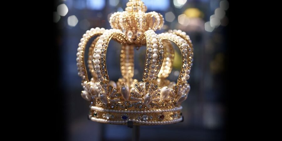 Amsterdam: Diamond Museum Entrance Ticket - Royal jewelry and the House of Oranje-Nassau