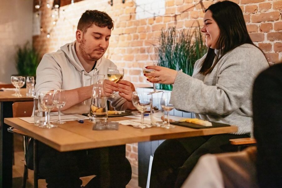 Amsterdam: Dutch Cheese Tasting Experience with Wine - Why the hosts make such a difference
