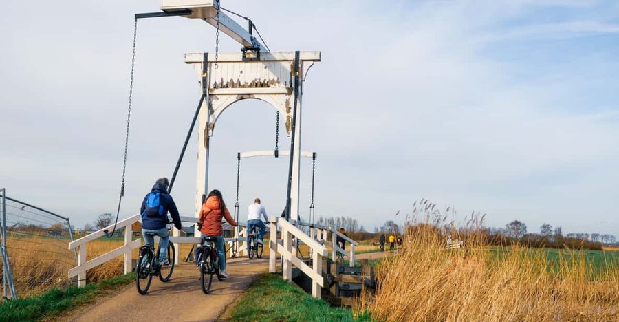 Amsterdam: Dutch Countryside E-Bike with Cheese & Clogs - Along the IJ and into Amsterdam-Noord