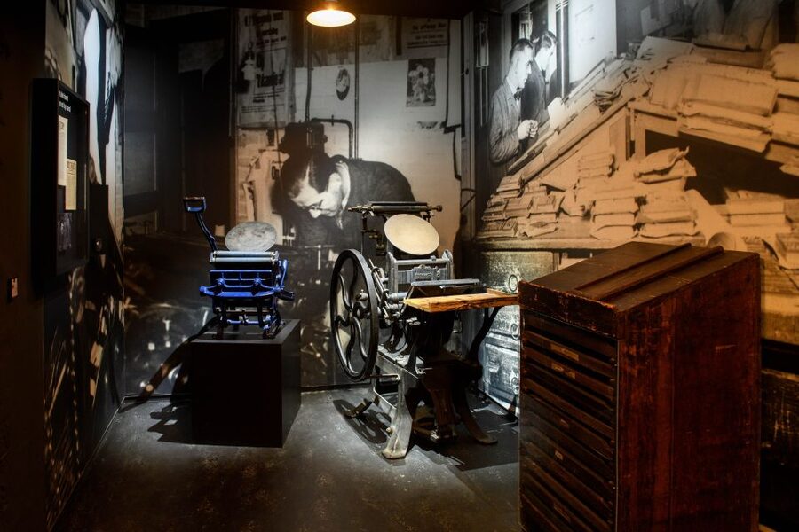 Amsterdam: Dutch WWII Resistance Museum Entry Ticket - The objects that make the history personal