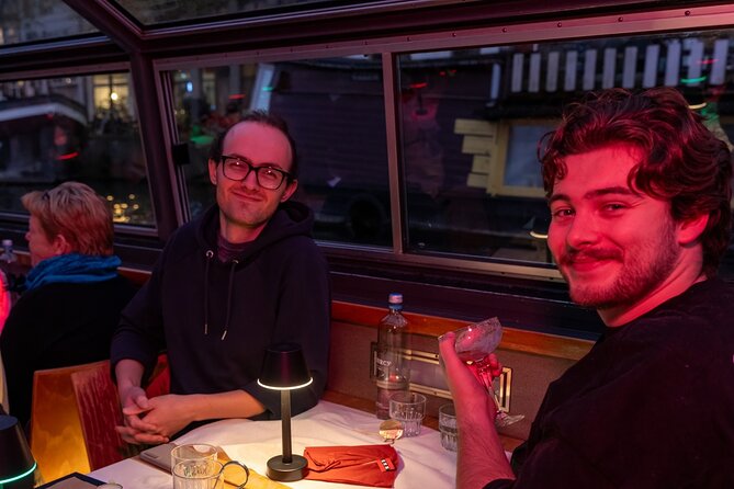 Amsterdam Evening Cocktail Cruise with snacks - Seating, temperature, and the 45-person limit