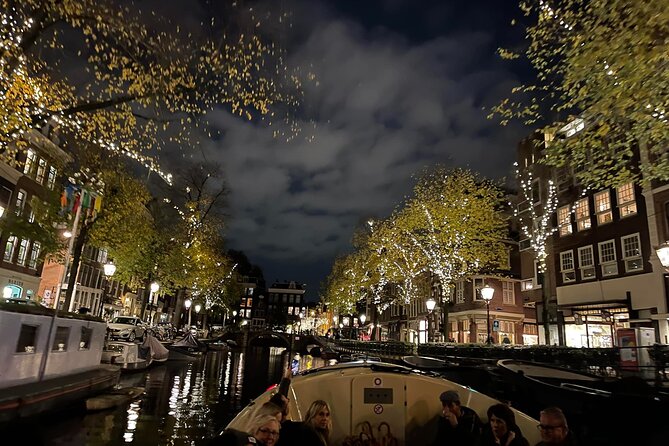Amsterdam Evening Cosy & Small Cruise & Drinks and Bites - Sunset - The first minutes on the canal