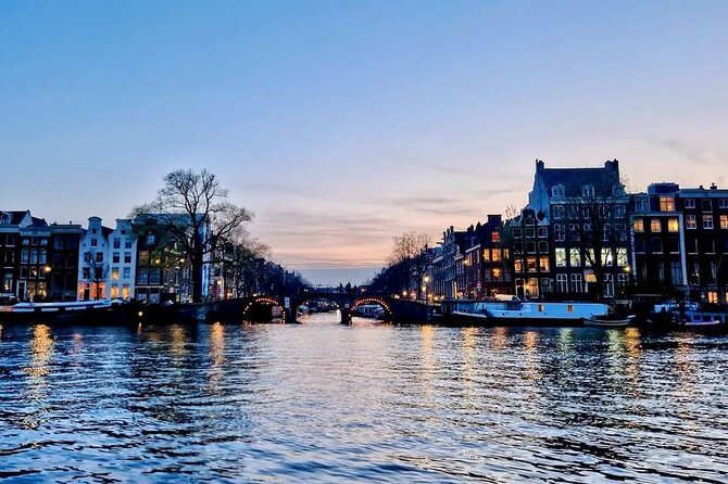 Amsterdam Evening Cruise in Small Group - The Canal Belt, four waterways at a time