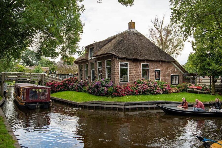 Amsterdam: Explore Giethoorn in a Private Tour with Driver - Is $736 a Fair Price?