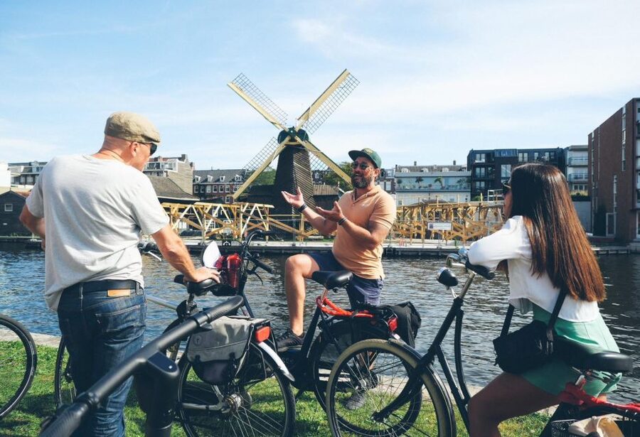 Amsterdam: Explore the City Highlights by Bike - Starting near Oosterdoksstraat and the eastern waterfront