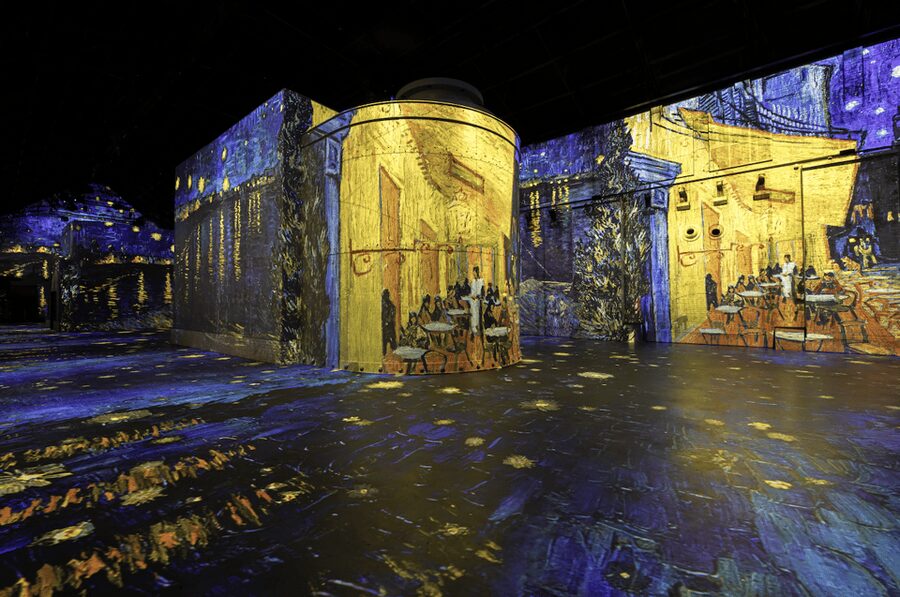 Amsterdam: Fabrique des Lumières Dutch Masters Ticket - Music, seating, and the viewing experience