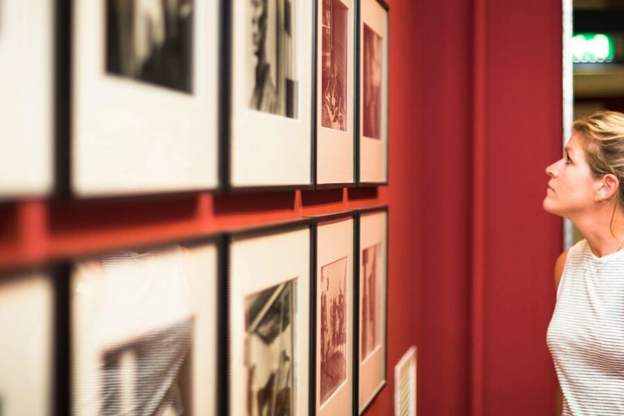 Amsterdam: Foam Photography Museum Admission Ticket - Moving from historic photography to current work