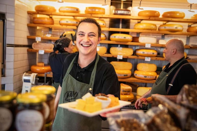 Amsterdam: Food and Canal Tour - Who should book this experience