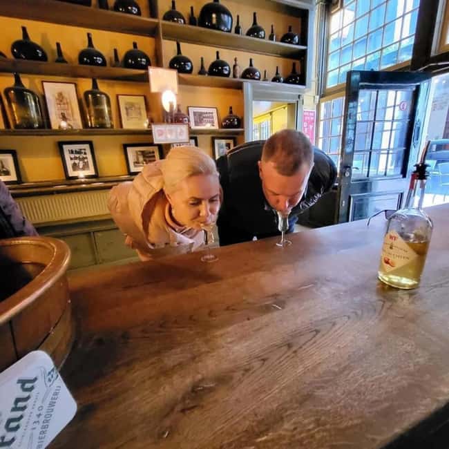 Amsterdam: Food Walking Tour - From Amsterdam Centraal into the old city