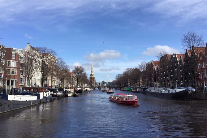 Amsterdam full day tour: Walking, Biking and Cruising - Guides, group size, and the human factor