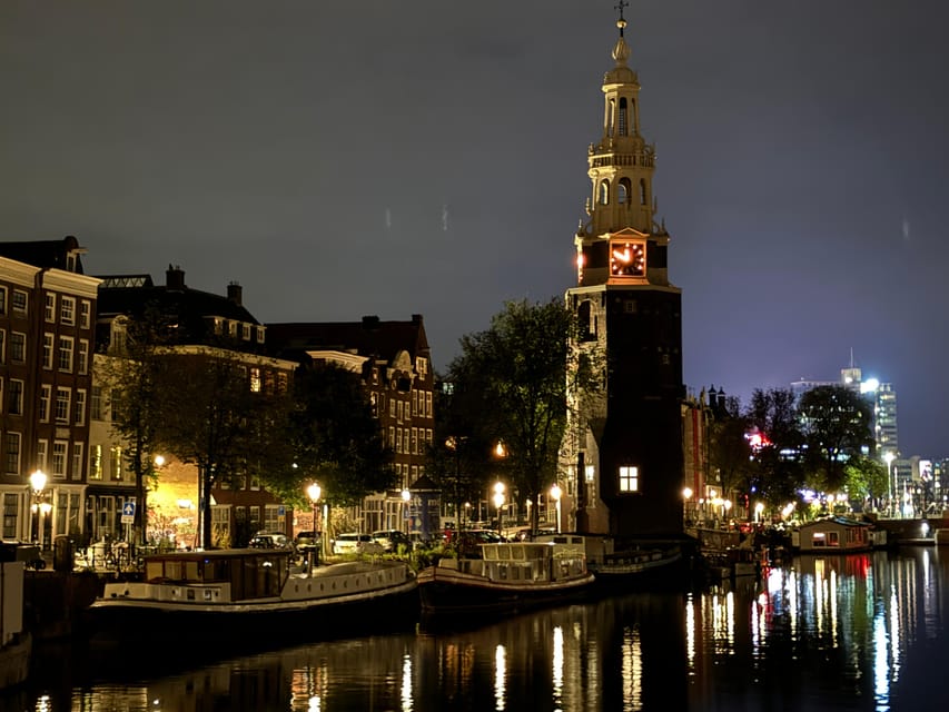 Amsterdam: Ghost Walking Tour and Dark History - Starting beneath the towers of Nieuwe Kerk