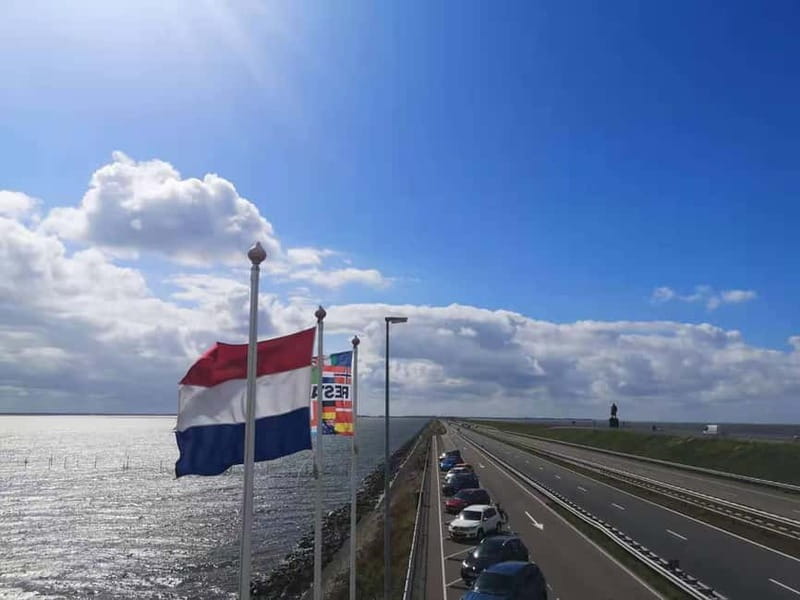 Amsterdam: Giethoorn, Afsluitdijk and Zaanse Schans Day Trip - Afsluitdijk: a short stop for a huge piece of engineering