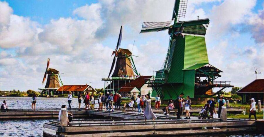 Amsterdam: Giethoorn and Zaanse Schans Windmills Day Tour - Key Points at a Glance