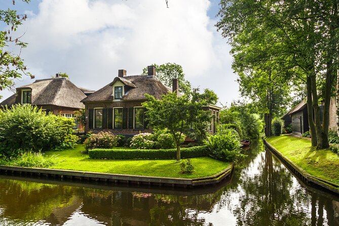 Amsterdam: Giethoorn Tour Scenic Cruise, Cheese & Free Time - Starting at Overhoeksplein and This is Holland