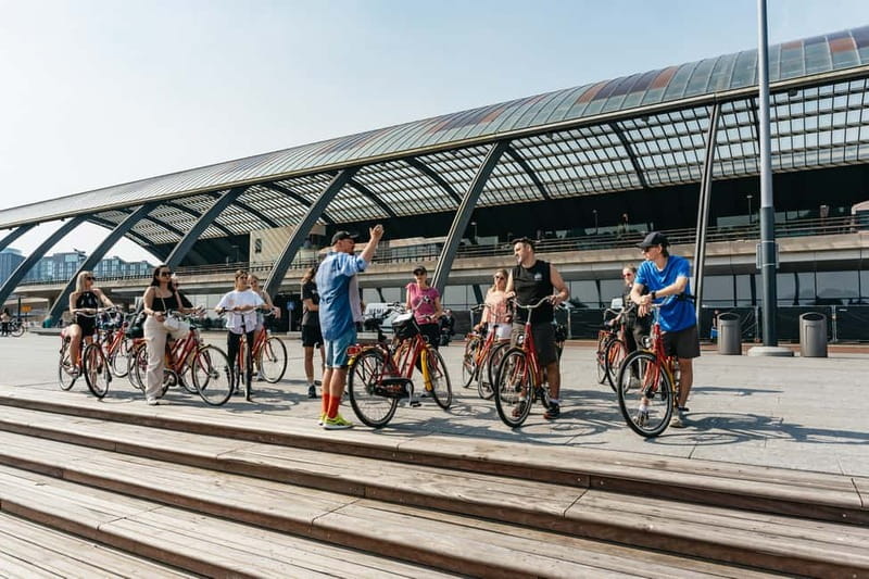 Amsterdam: Guided Bike Tour City Centre in EN/DE/FR/ES - Magere Brug and the Maritime Quarter