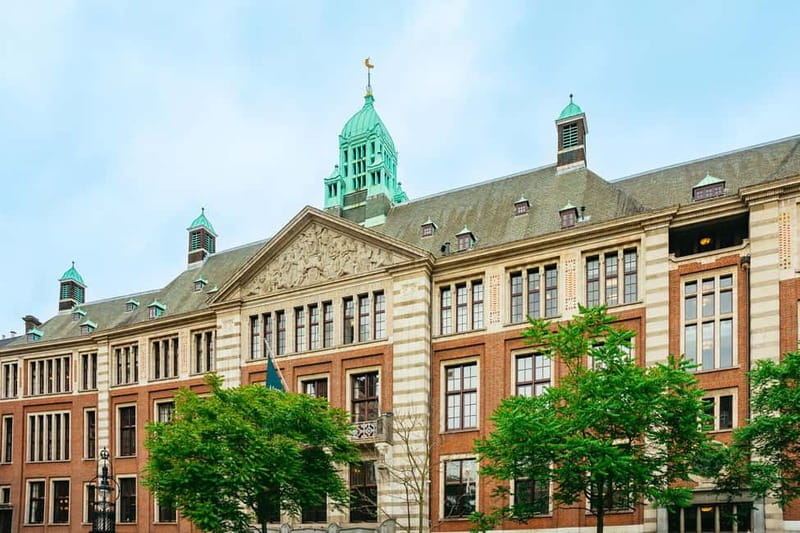 Amsterdam: Guided Cultural Walking Tour - Returning along the Amstel