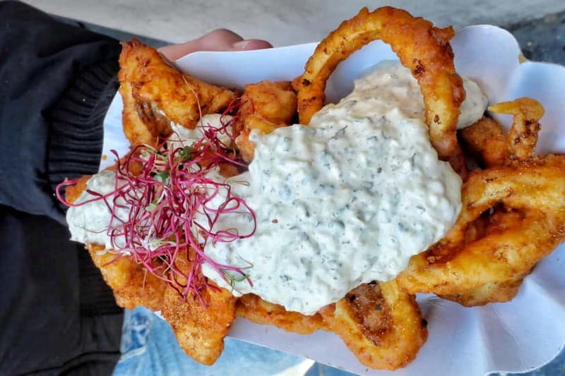 Amsterdam: Guided Food Tour with Tastings - Walking Amsterdam or riding its canals
