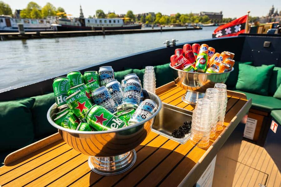 Amsterdam: Guided Open Boat Canal Cruise Including Drink - Why an open boat is the right way to see Amsterdam