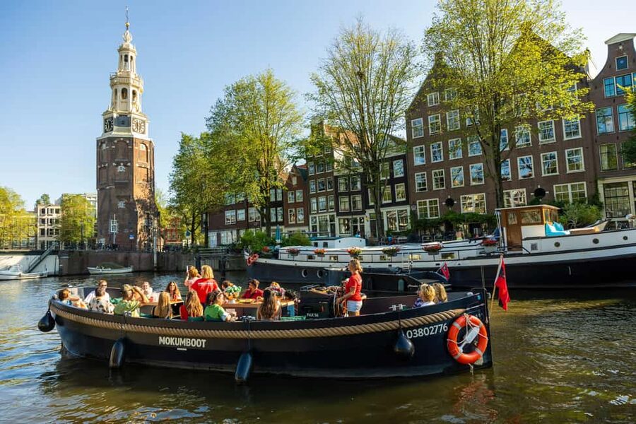 Amsterdam: Guided Open Boat Canal Cruise Including Drink - One drink or the unlimited bar option