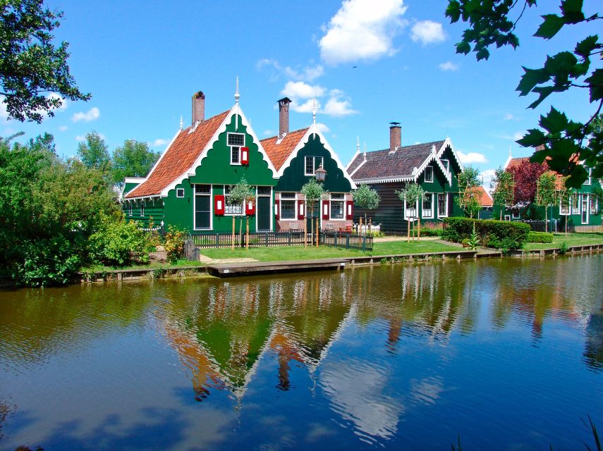 Amsterdam: Guided Zaanse Schans, Windmills & Cheese Tour - From Amsterdam Central to the Zaan region