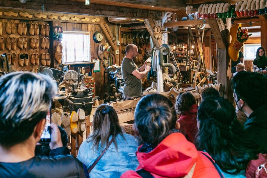 Amsterdam: Guided Zaanse Schans, Windmills & Cheese Tour - Is $22 a fair price?