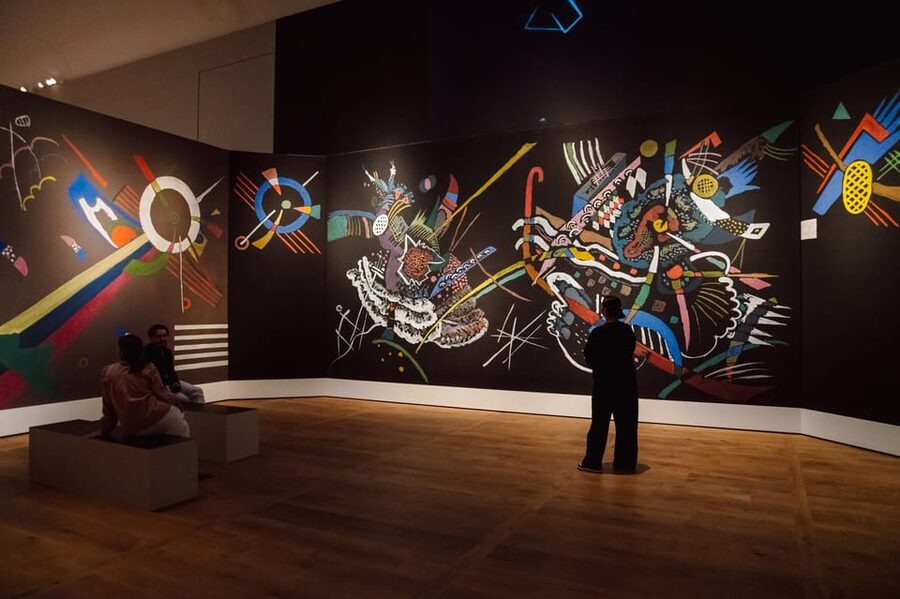 Amsterdam: H'ART Museum Entry Ticket - How to use the audio guide