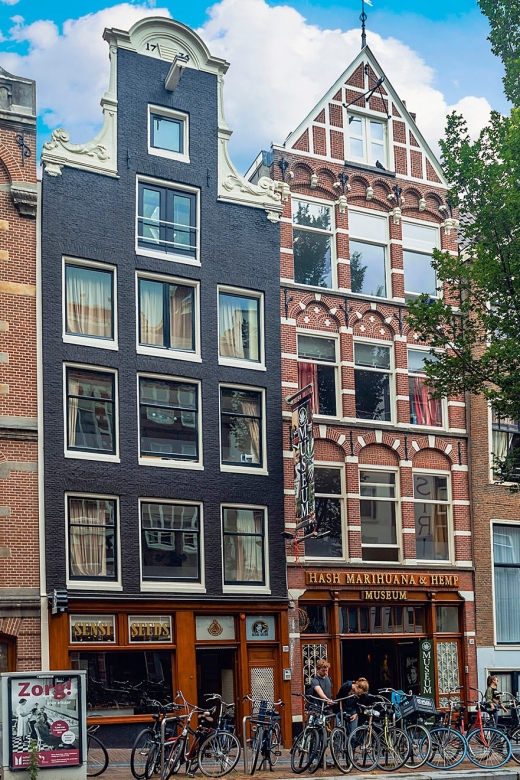 Amsterdam: Hash, Marihuana, and Hemp Museum Entry Ticket - Exploring at your own pace