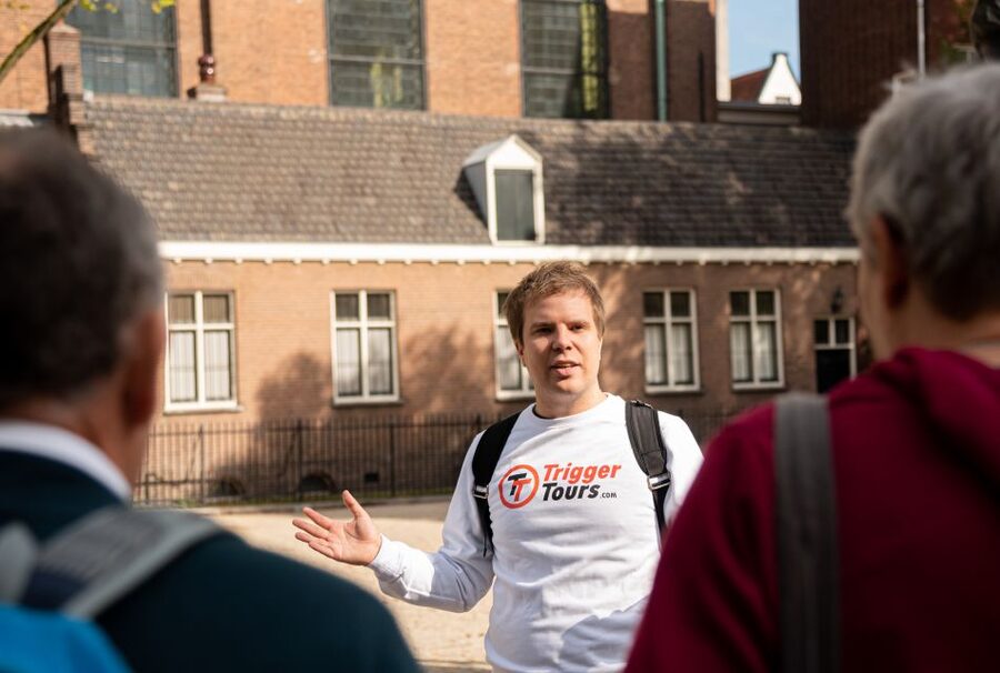 Amsterdam: Highlights & History Walking Tour - Old Town, the Old Church, and China Town