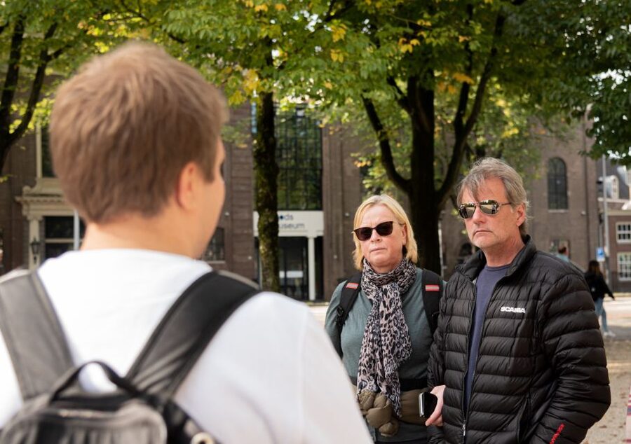 Amsterdam: Highlights & History Walking Tour - Guide style is the biggest variable