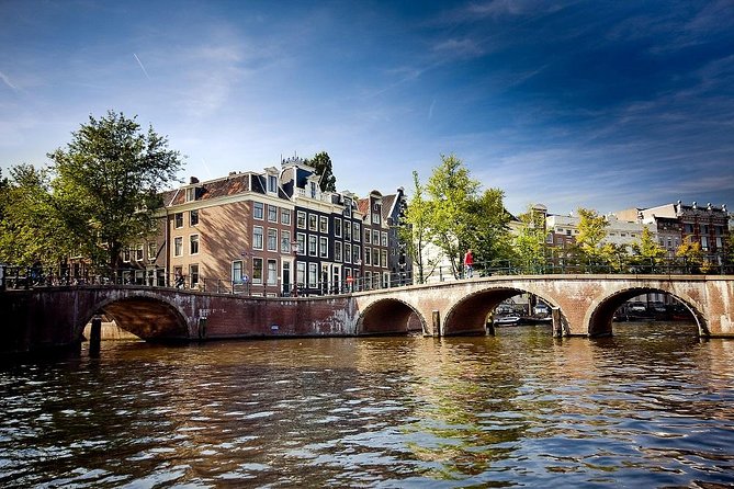 Amsterdam Independent Sightseeing by Pedal Boat - Tips for making the hour work