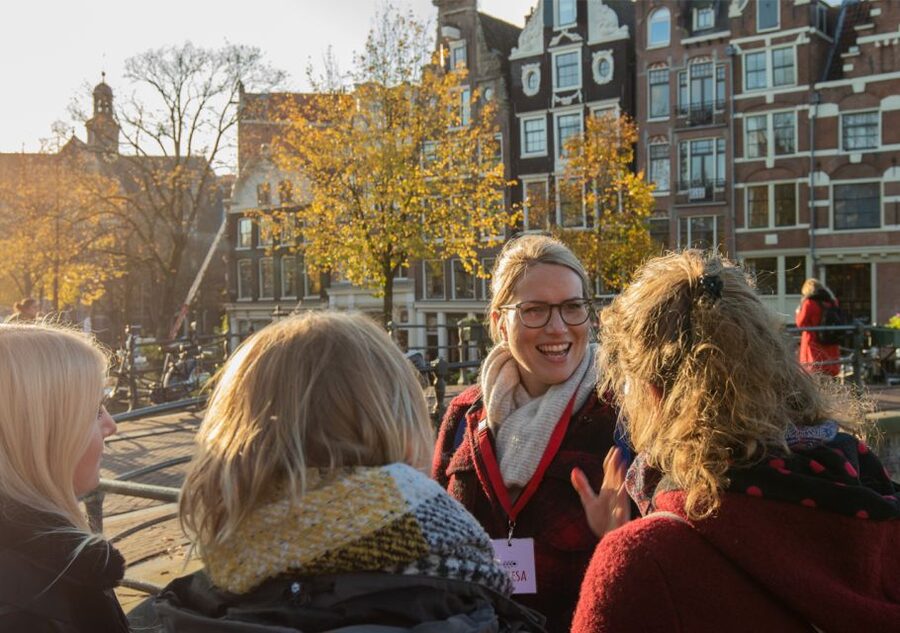 Amsterdam: Jordaan District Tour with a German guide - Key points at a glance