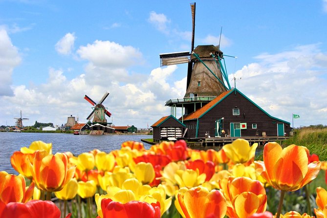 Amsterdam: Keukenhof and Zaanse Schans Windmills Guided Day Trip - Clogs at Kooijman Wooden Shoe Workshop
