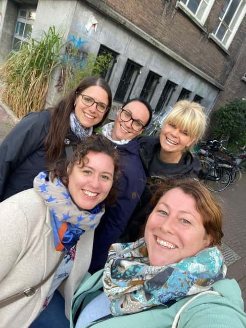 Amsterdam: Kultour, Kulturelle Stadtführung mit Herz & Seele - Why the German-language format matters