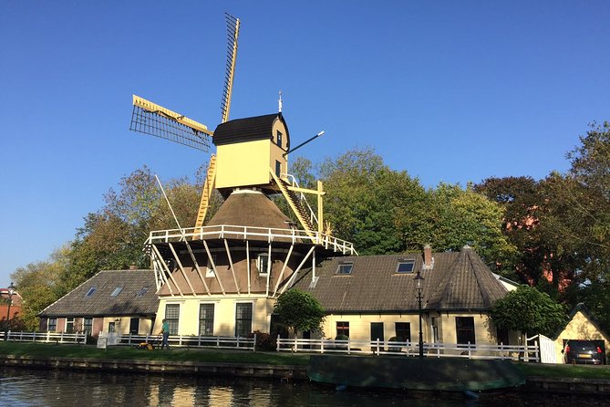 Amsterdam Landscape Windmill Private Bike Tour - Riding through the Dutch countryside