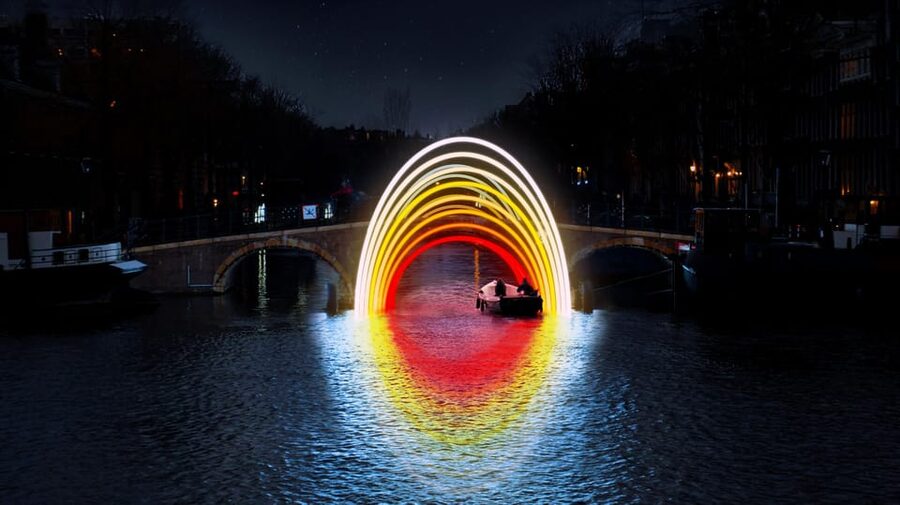 Amsterdam: Light Festival Boat Tour with Warm Drinks - Seeing Amsterdam as the canals turn into an art route